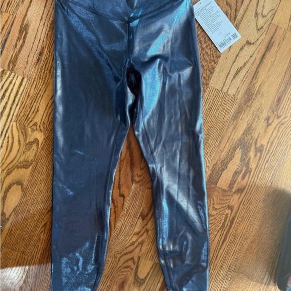 Shiny Black Leggings - Picture 2 of 3